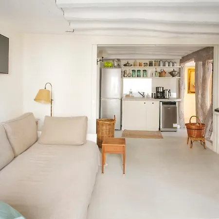 Timbaud - Canal St Martin Apartment *